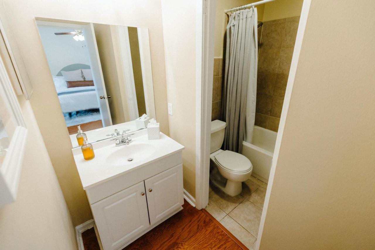 Centrally Located 3Br Overton Square Fast Wifi Free Parking Yes Pets Memphis Zewnętrze zdjęcie